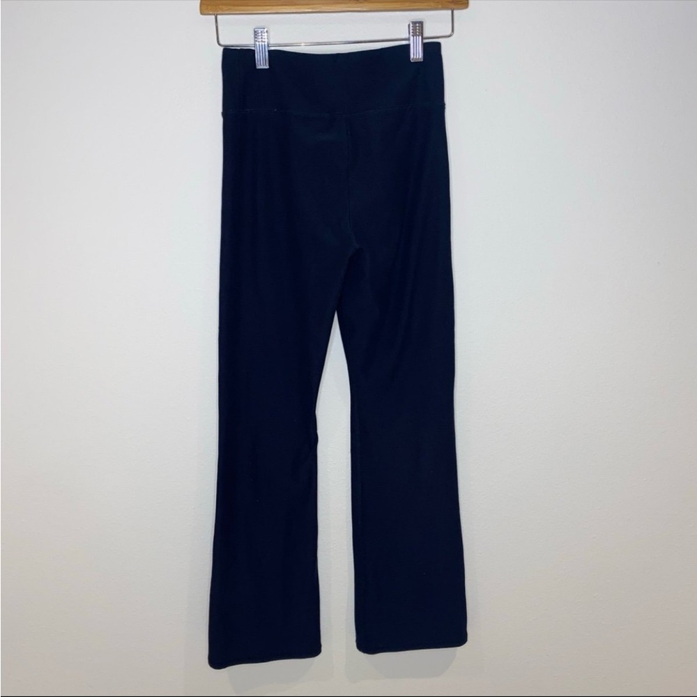 Abercrombie Active Kids Flare Leggings Black Size 13/14 - Picture 2 of 8